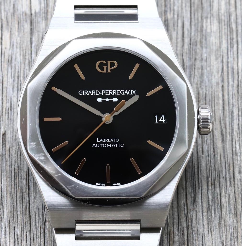 Girard-Perregaux Laureato Infinity Edition Onyx Dial 81010-11-635