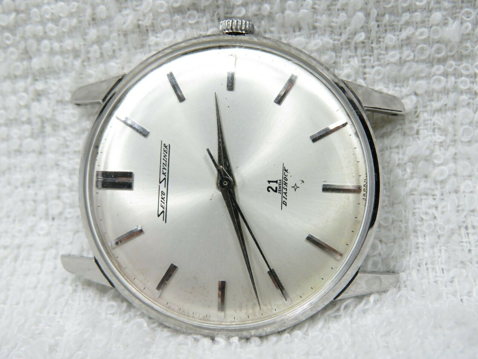 Vintage 1962 SEIKO SKYLINER Diashock 21 jewels watch | WatchCharts 