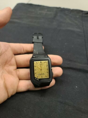 VINTAGE CASIO CALCULATOR WATCH FTP-30 (761) FLIP TOP DATA BANK