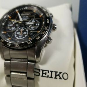 Men's SEIKO Stainless Steel Solar Chronograph Watch Model V175 0AN0  Tachymeter | WatchCharts