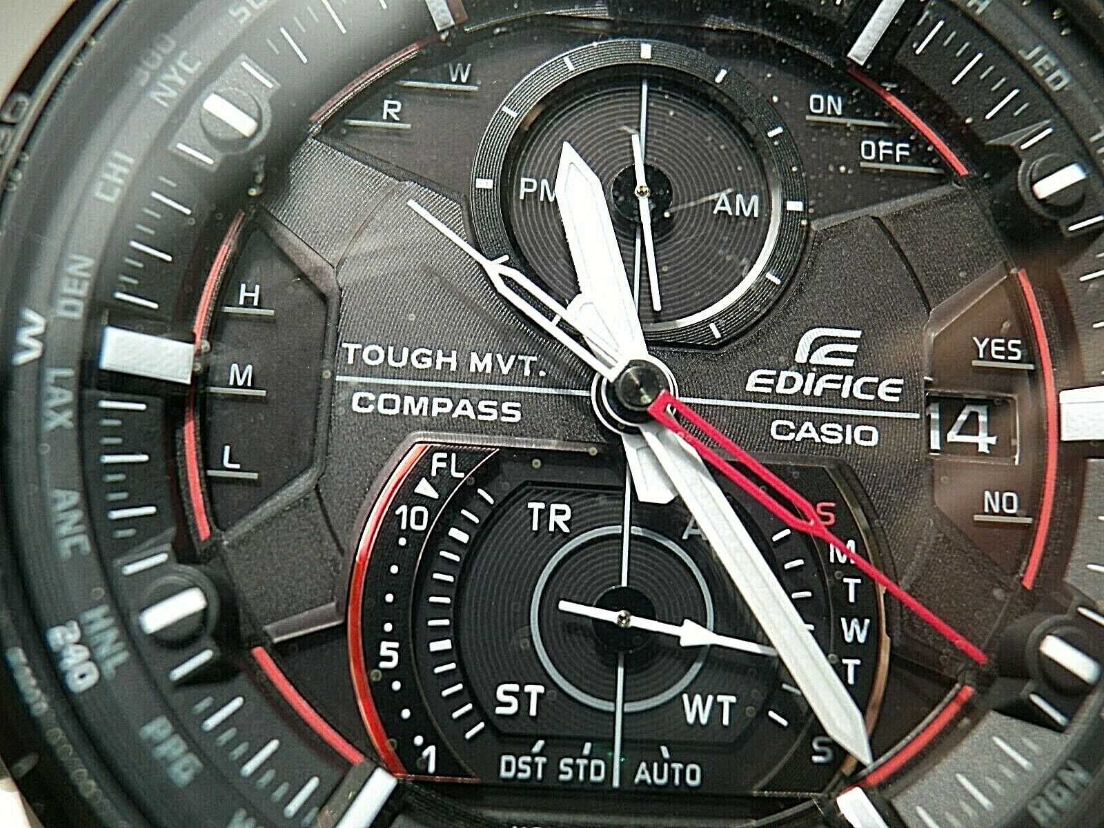 EDIFICE Casio Solar Funk EQW A1200 Black Dial Nr.5325 Super