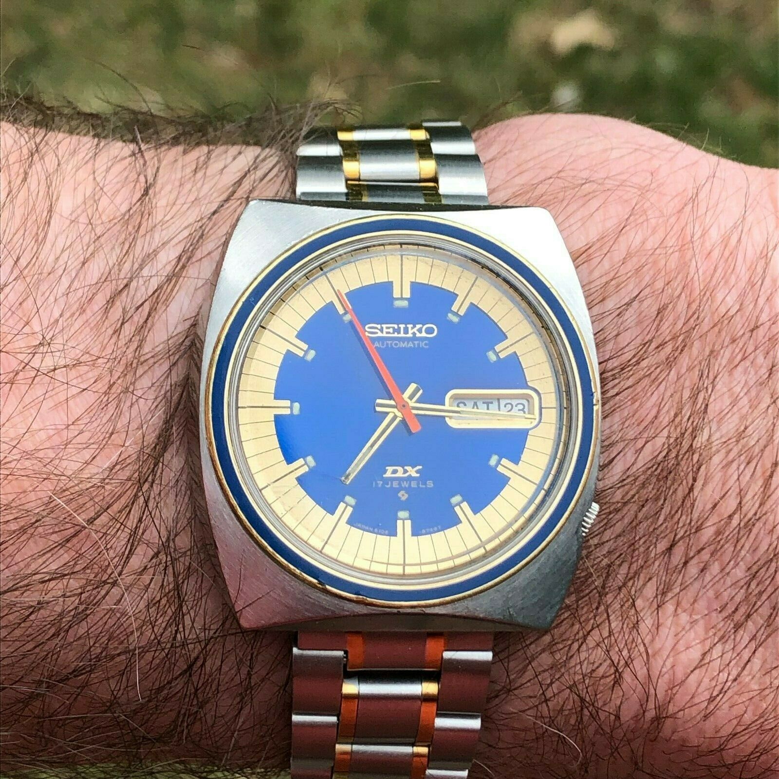 Vintage Seiko DX 6106-8599 June 1972 Wristwatch | WatchCharts