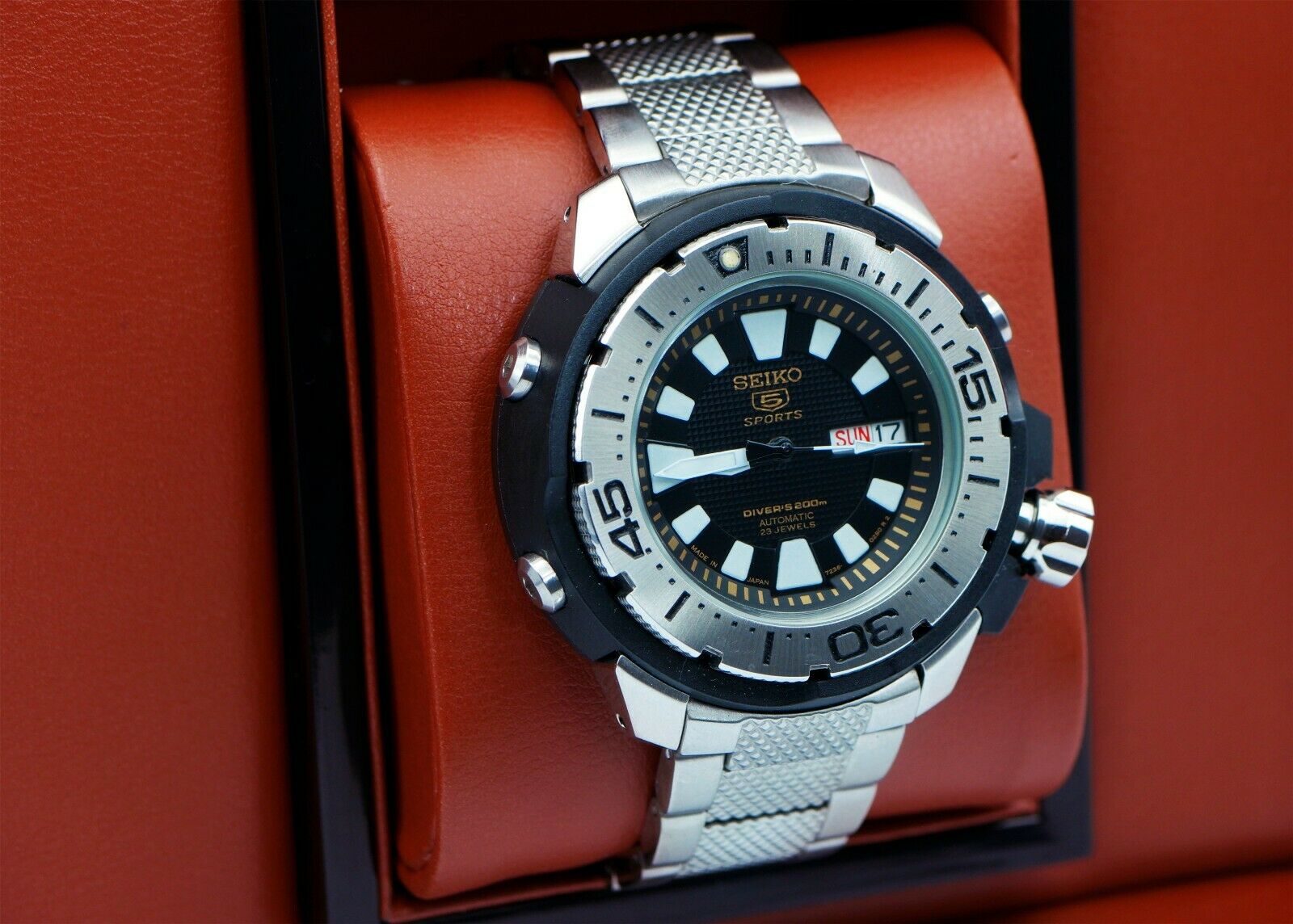 Seiko 5 sports diver's sale 200m automatic 23 jewels