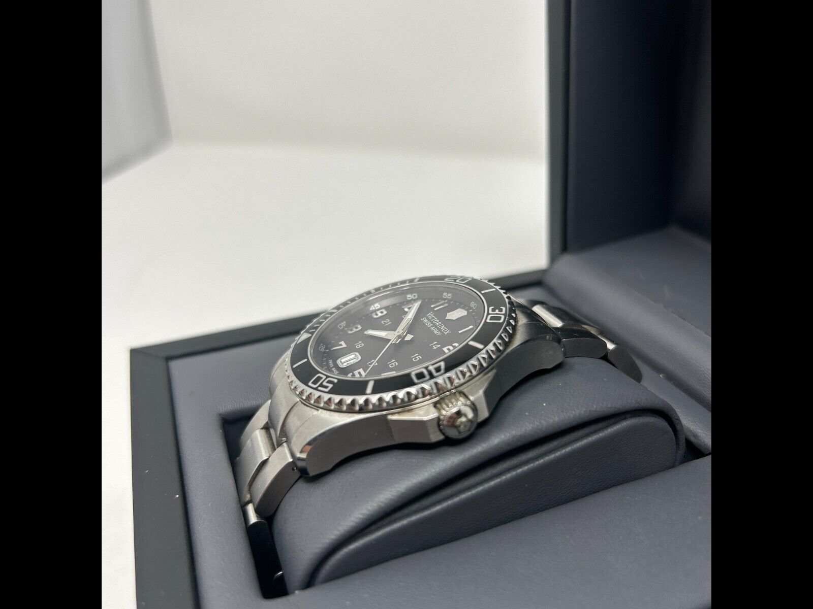 Victorinox Swiss Army Maverick GS Black Dial Stainless Steel