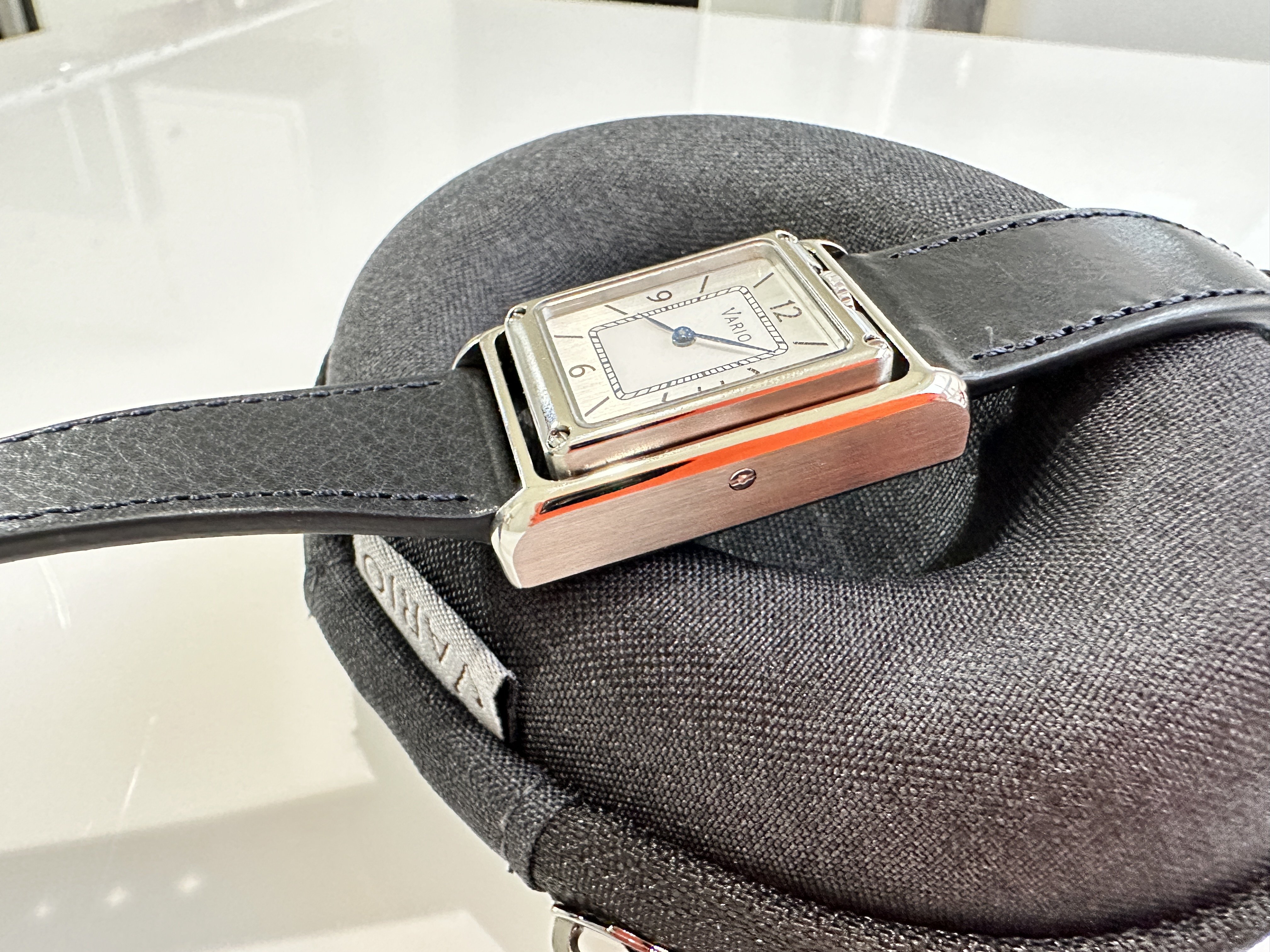 Brolleke - Delvaux, Reverso model, 50s. Removable canvas