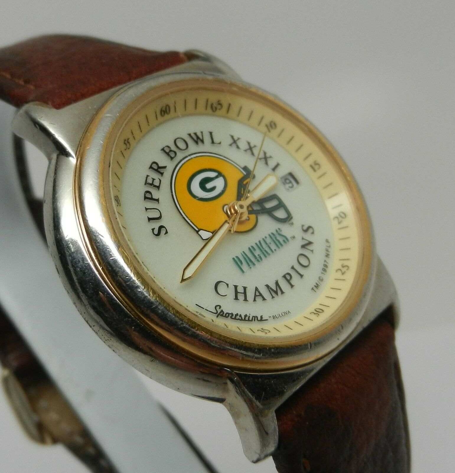 Green Bay Packers Vintage 97 Fossil Watch on Black Band