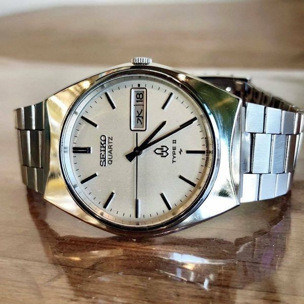 Seiko Type II Quartz 7123-7000 Vintage White Dial Good