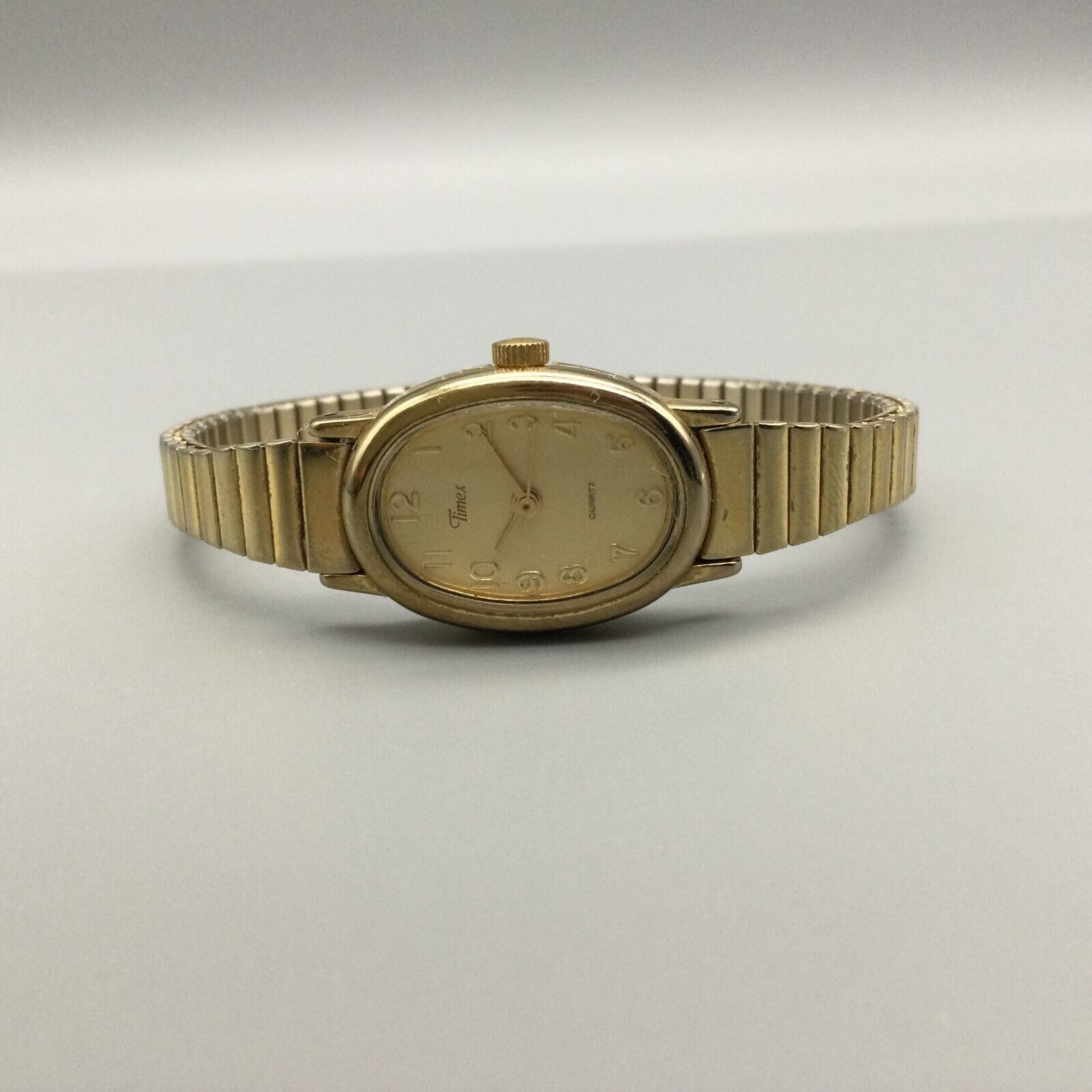 Vintage Timex Women\'s Gold Tone Oval Watch & Expansion Band - Mid-Century Style 1970s Timex Gold Tone Mechanical Ladies Watch • Speidel Gold  main image 3