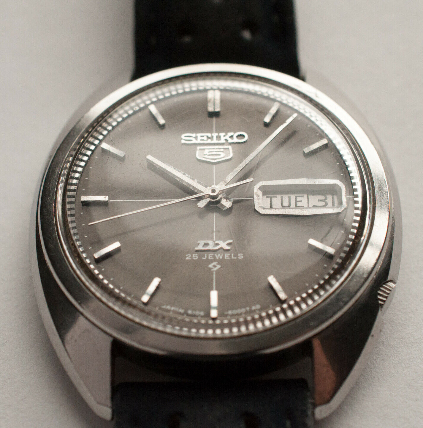 Vintage Seiko 5 DX 25 Jewel Day Date Automatic Men's Wrist Watch Stainless  RUNS | WatchCharts