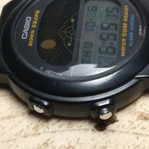 CASIO　moon graph gmw-15 ジャンク　メンズ　腕時計 Vintage Casio Moon Graph GMW-15 Watch | Digital Sports Watch
