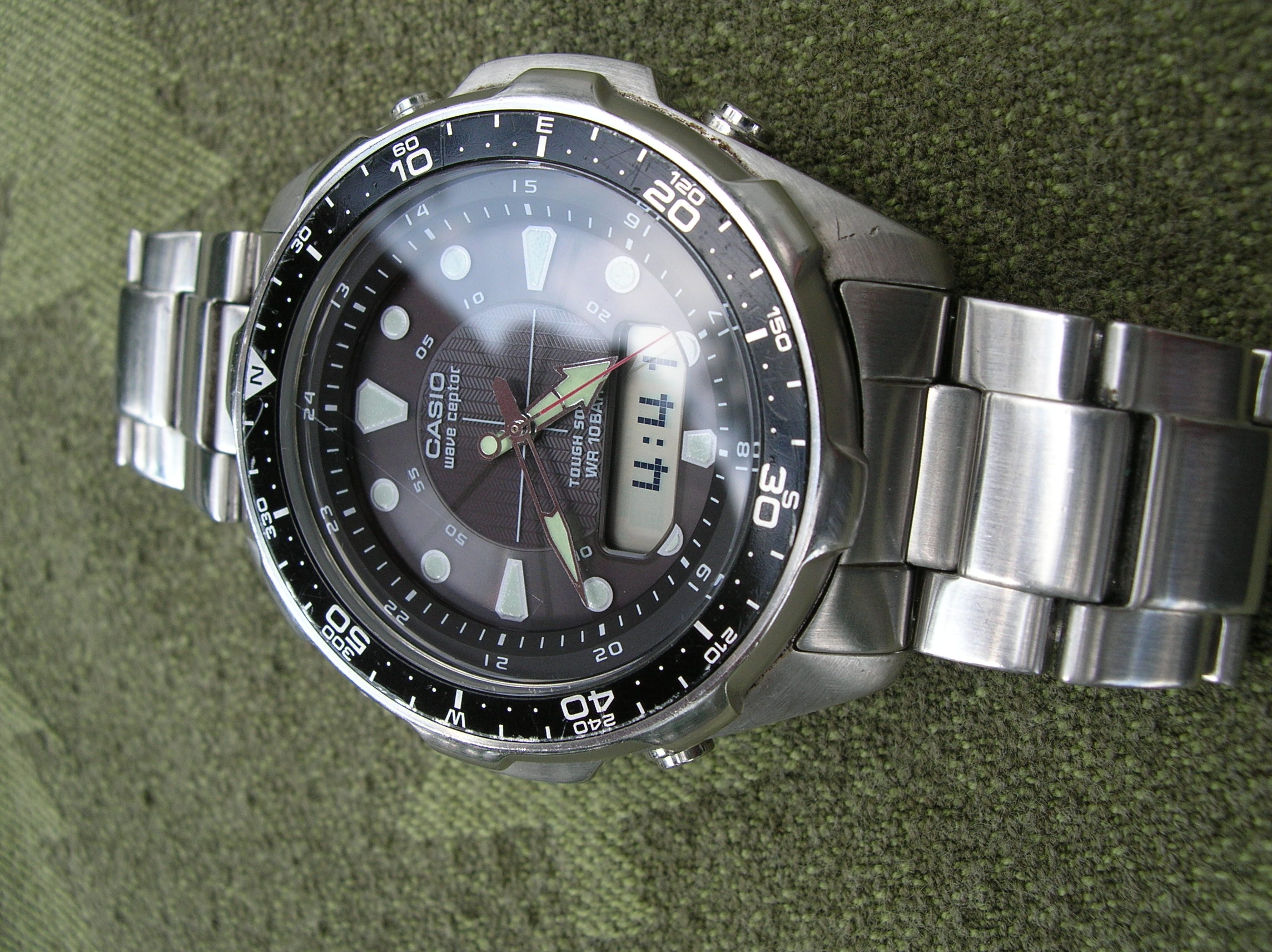 FS Casio WVA 320j waveceptor steel case large ana dig diver style solar on bracelet with box 185 sh WatchCharts Marketplace