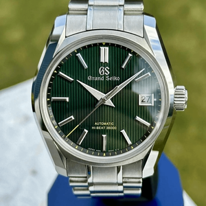 WTS] Seiko Globe dial Emerald Green Ultra Rare SNK665 Sunburst Dial Sports  Watch | WatchCharts