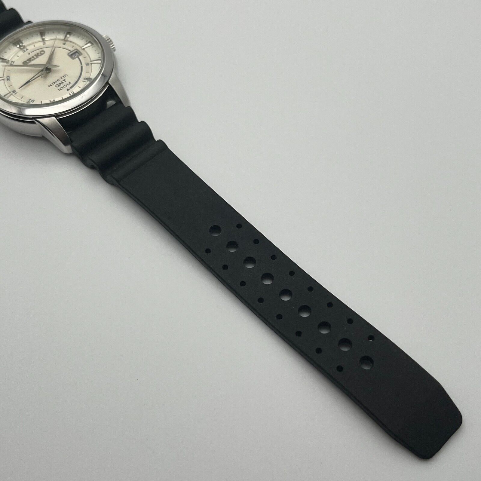 ゴロリ Seiko Kinetic GMT 5M85-0AC0 - Runs - Needs a New Capacitor