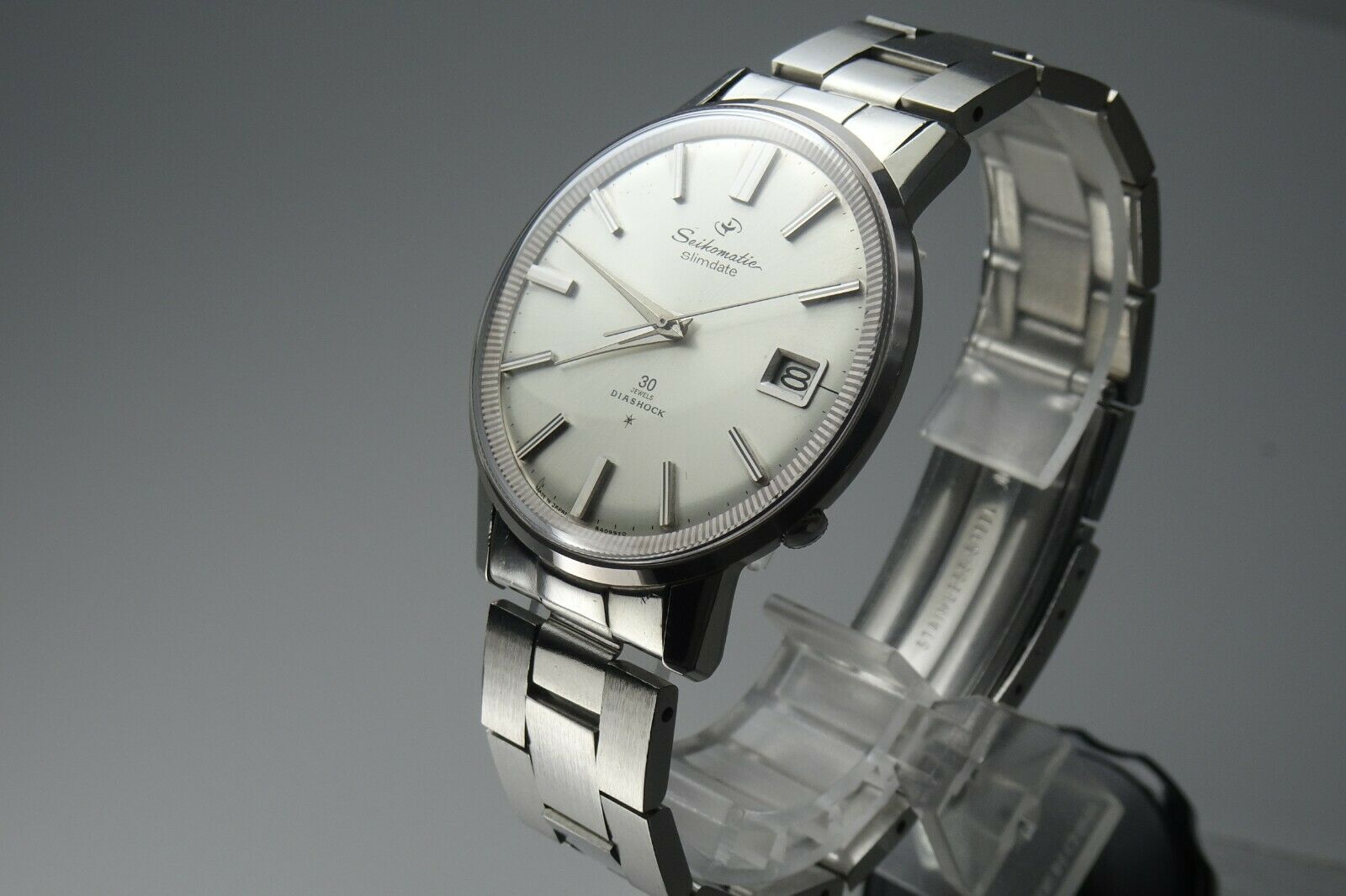 Vintage 1964 JAPAN SEIKO SEIKOMATIC SLIMDATE CALENDAR 84099