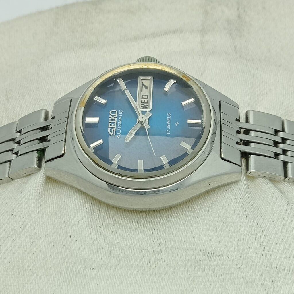 Seiko 2206-0300 Automatic Day/Date Blue Dial Vintage Women Seiko 2206-0300 Automatic Day/Date Blue Dial Vintage Women