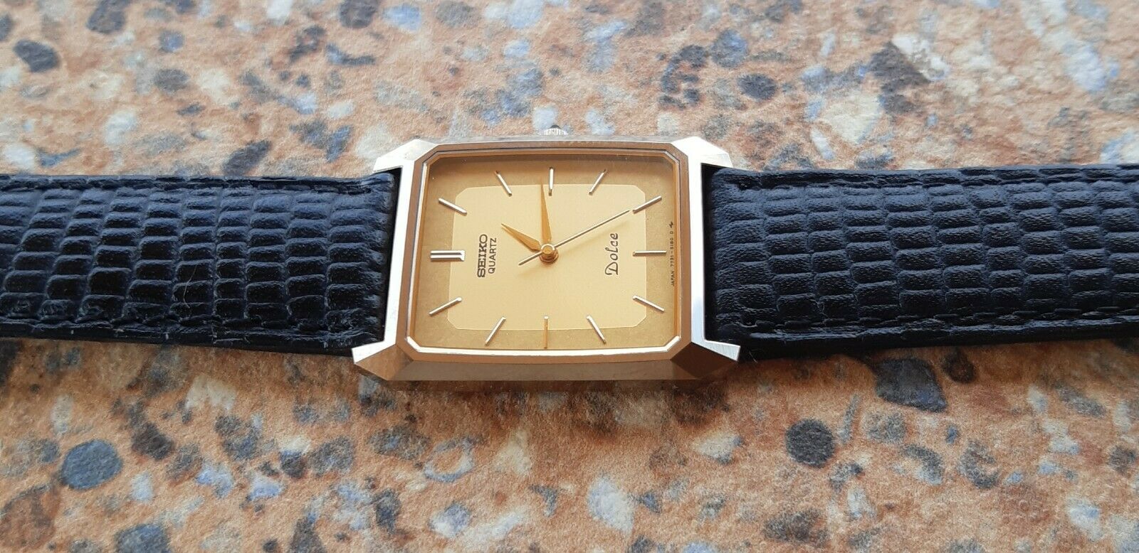 Vintage Seiko Dolce Quartz 7731 5150 October 1985 Dress Watch