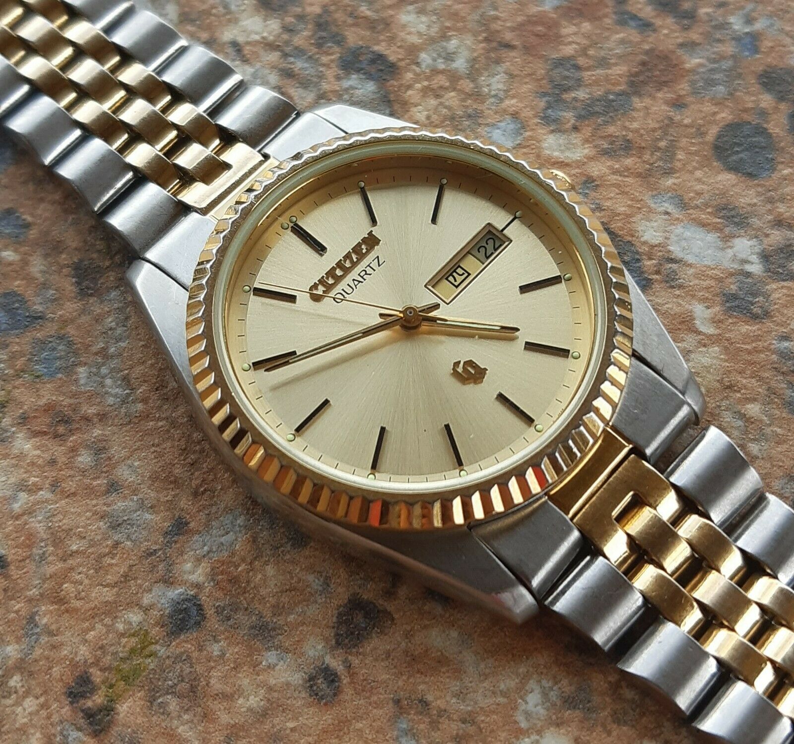 Vintage Citizen CQ Quartz 6100 President Fluted Bezel Gold Plated February 1990 WatchCharts Marketplace