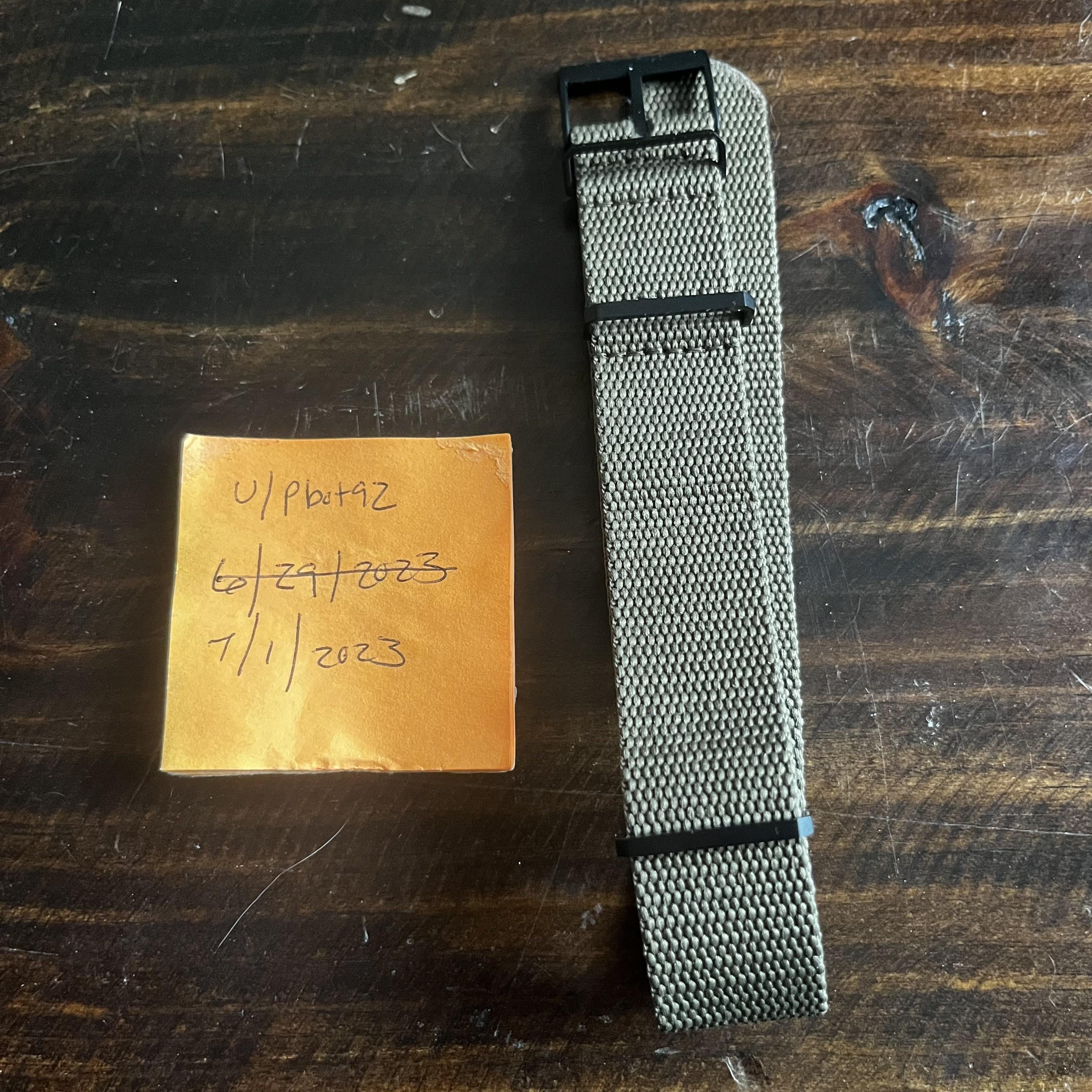 WTS Crown Buckle Supreme Matte NATO Strap Army Green 22mm