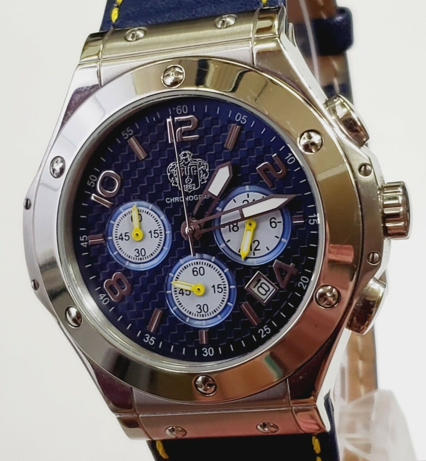 Amazon.com: Guess Mens Watch Velocity Chronograph W0599G3 : Clothing, Shoes  & Jewelry