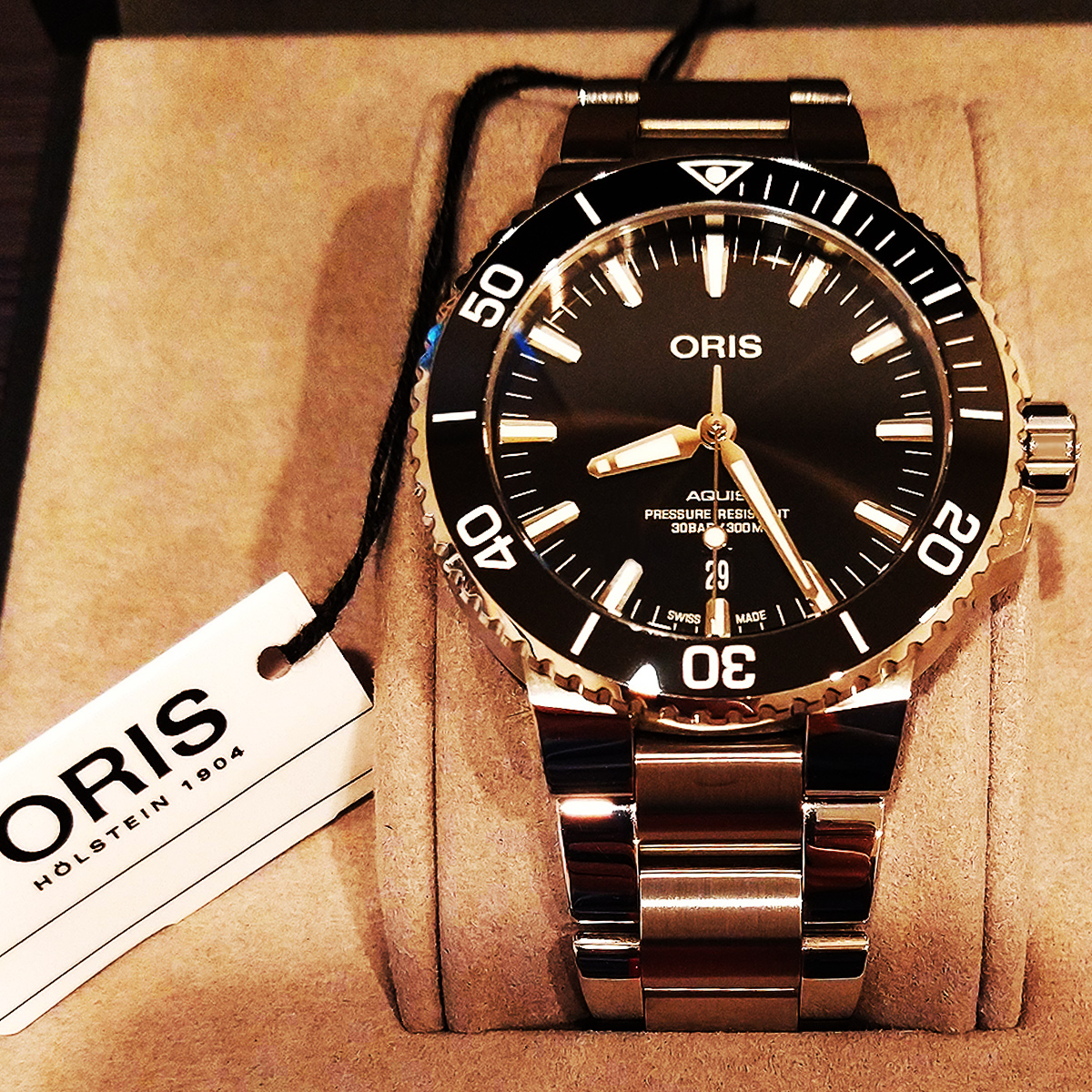 ORIS AQUIS Black Polished Ceramic Bezel Polished Bracelet