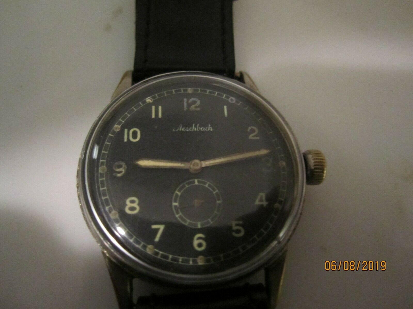 MWC Aeschbach WW2 - Montre Automatique Homme Style Militaire - Boîtier Acier 36.5mm, Bracelet Cuir Noir - Neuve Avec Écrin