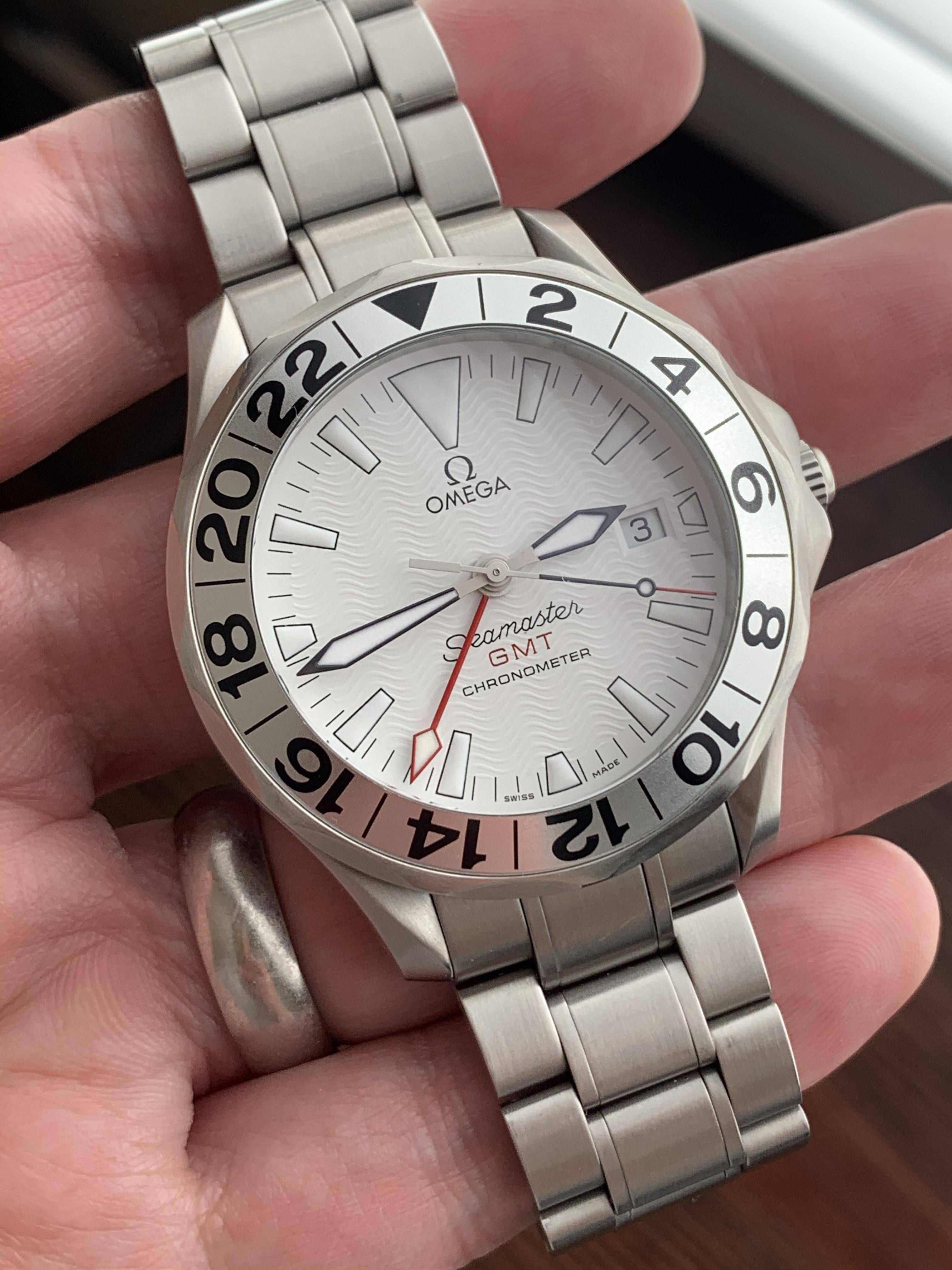 Omega seamaster shop gmt white