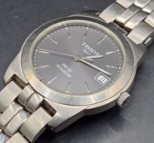 Montre Tissot PR50 Titanium - Homme - Occasion En Bon état - Mouvement Quartz