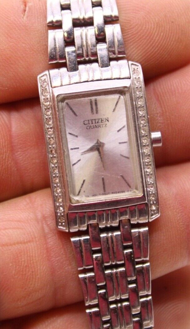 VINTAGE CITIZEN LADIES WATCH TANK W/ STONES 5920-S063663