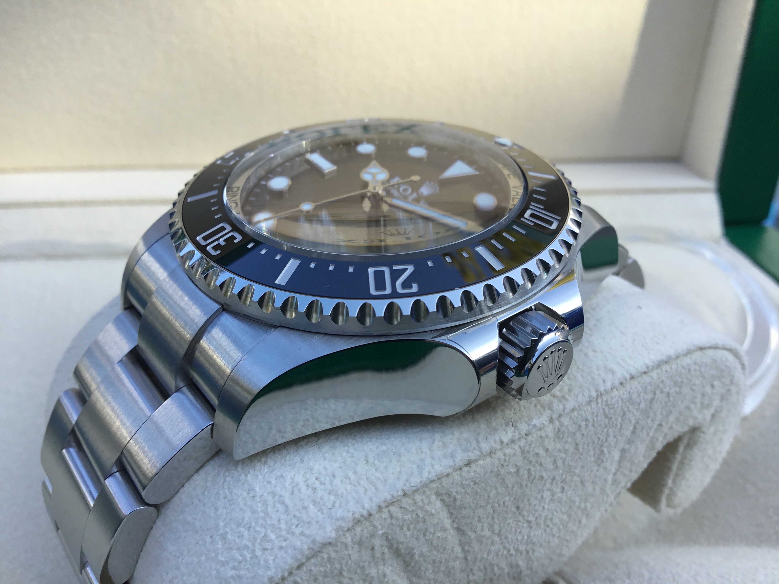 Rolex Oyster Perpetual Sea Dweller Deepsea Preis marketplace.watchcharts.com