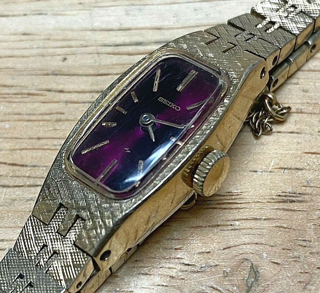 Vintage Seiko 1520-3629 Lady Gold Tone Purple Dial Hand-Wind