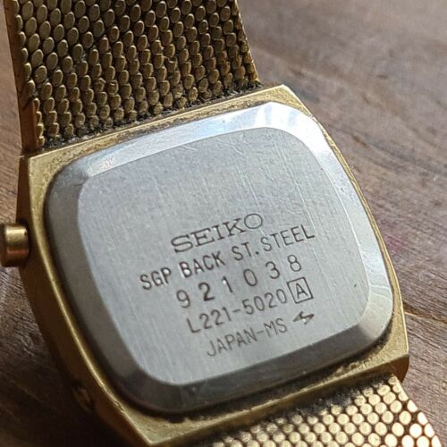 Very rare,working Ladies 1979 Vintage Seiko Digital L221 
