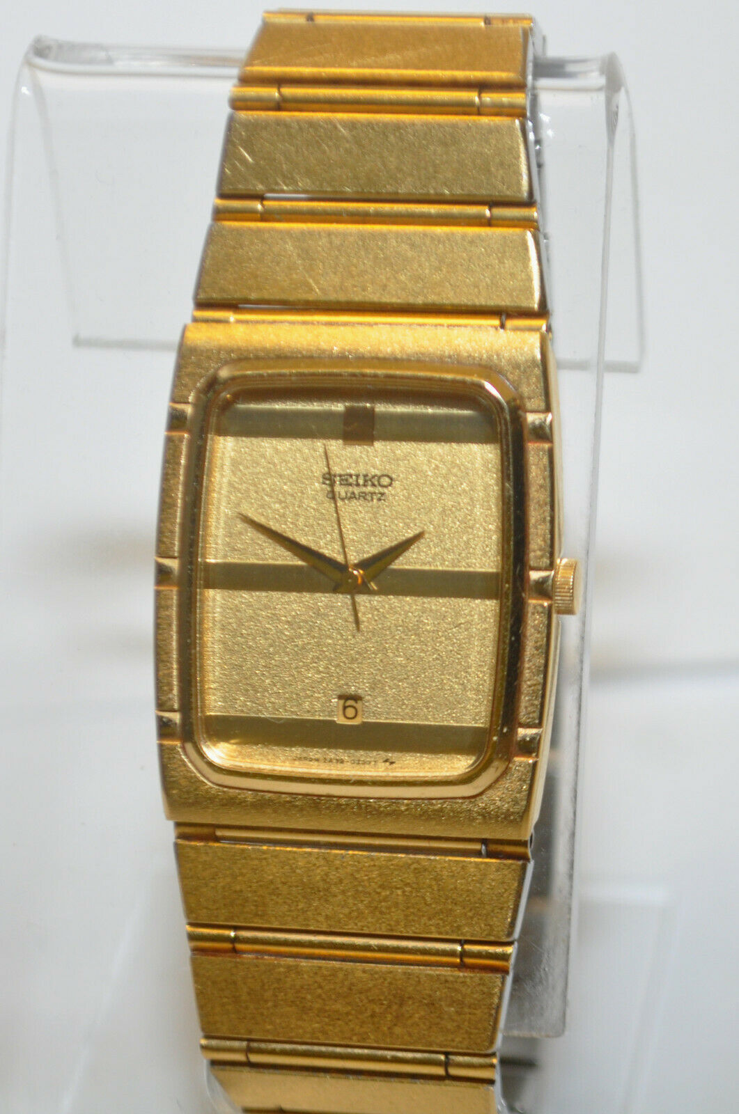 Vintage Seiko 2A32-0300 Quartz Gold Tone Wrist Watch | WatchCharts