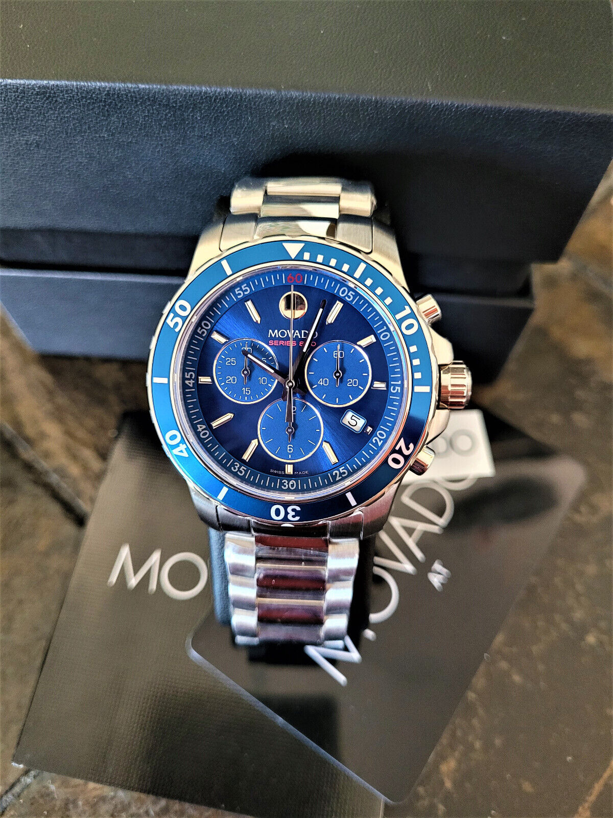 Movado series hotsell 800 chronograph blue