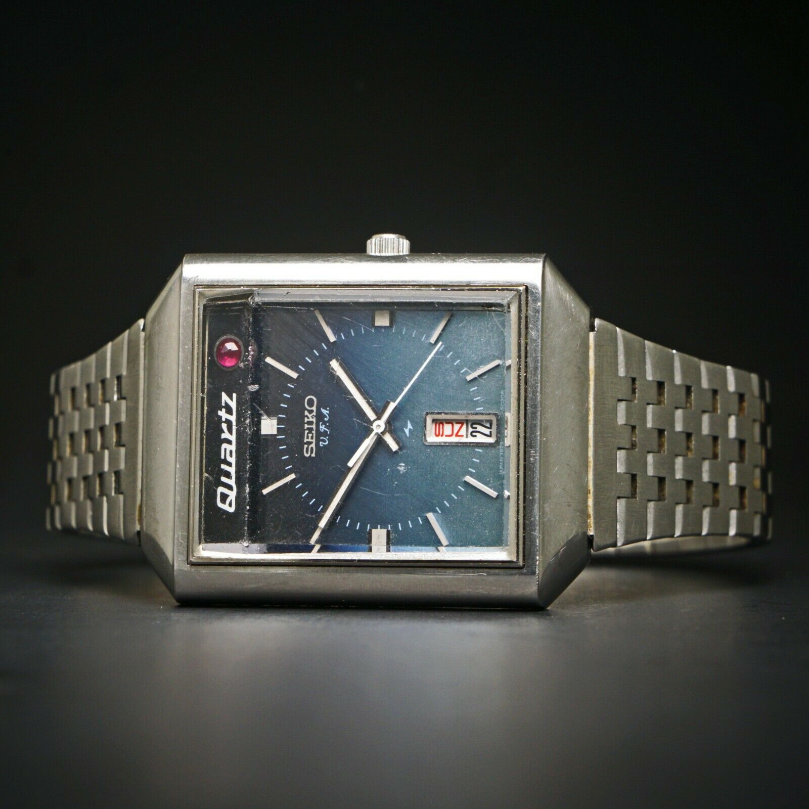 Vintage Seiko 3923-5010 Quartz VFA CD001M Stainless Steel Watch