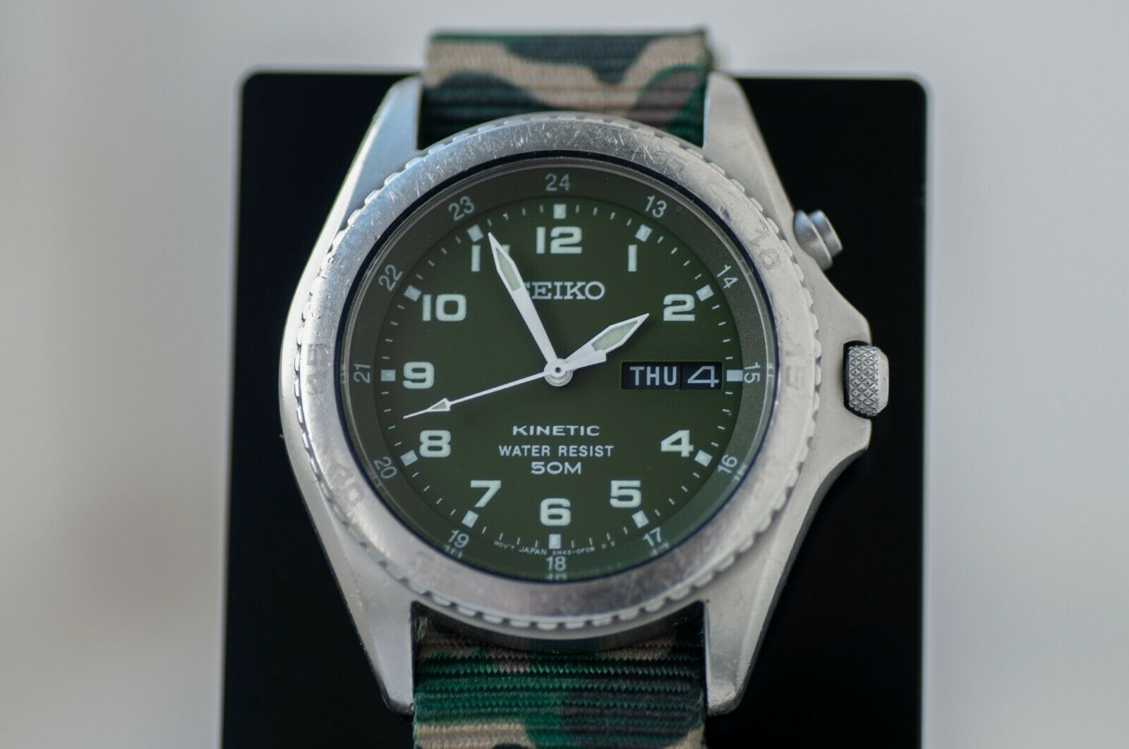 Seiko 5M43-0D10 Kinetic Military style watch (Green dial version 