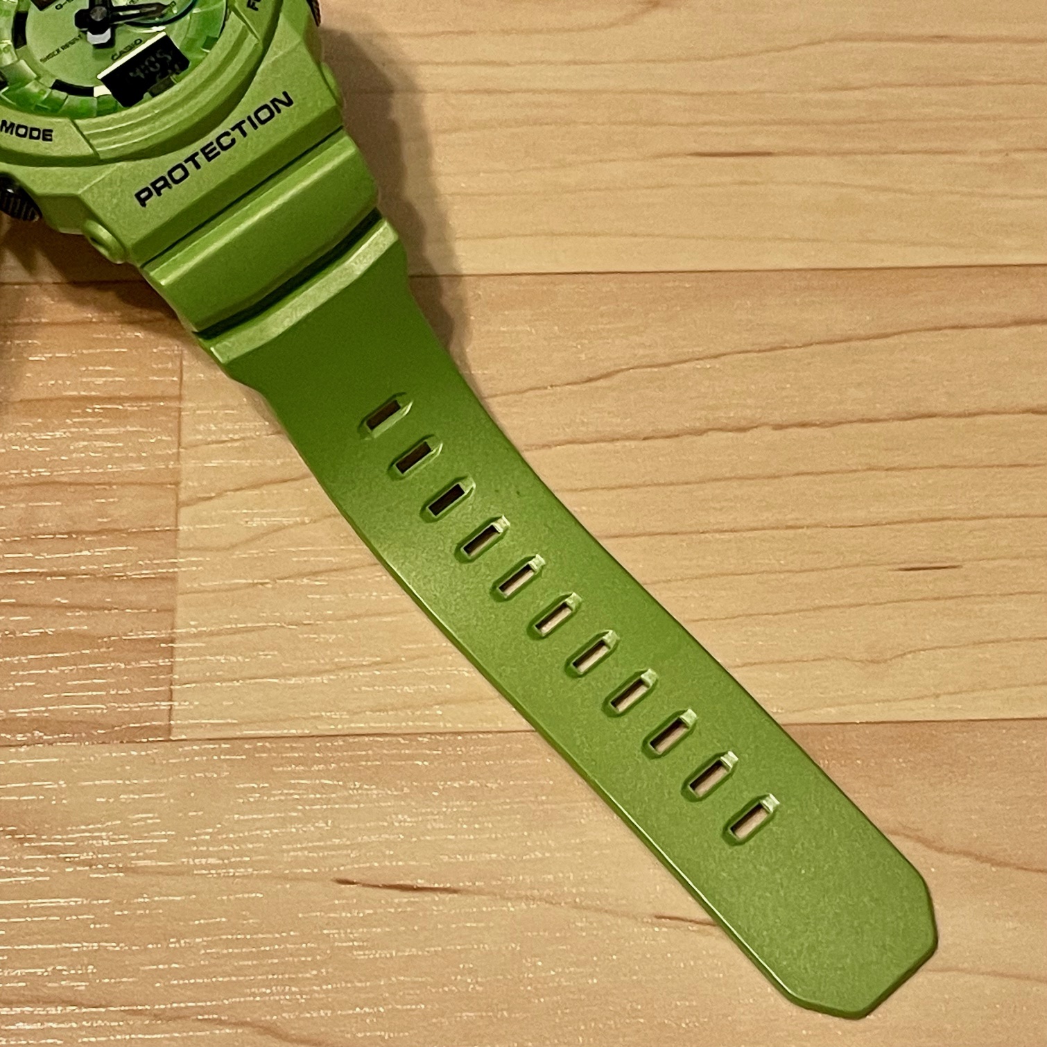 WTS] Casio G-Shock GA-150A-3A Analog Digital Metallic Green Watch