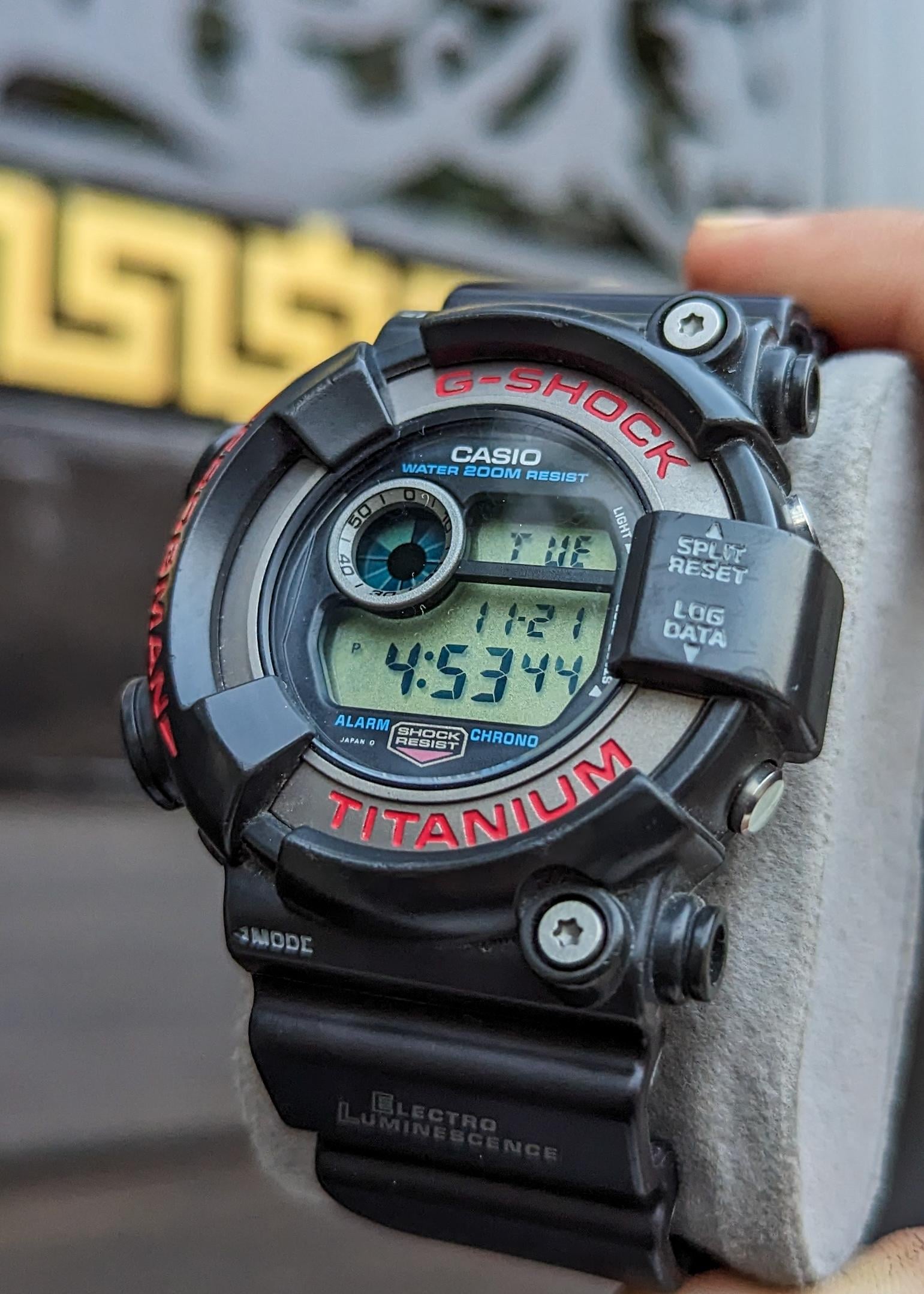 Casio frogman dw 8200 hotsell