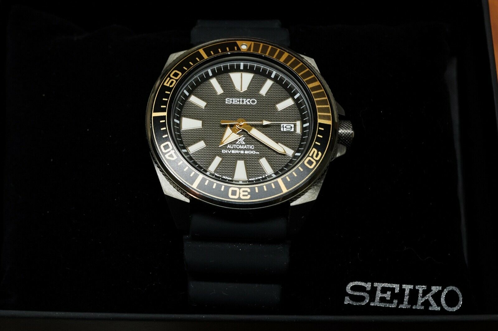 seiko srpb55 men's black ion