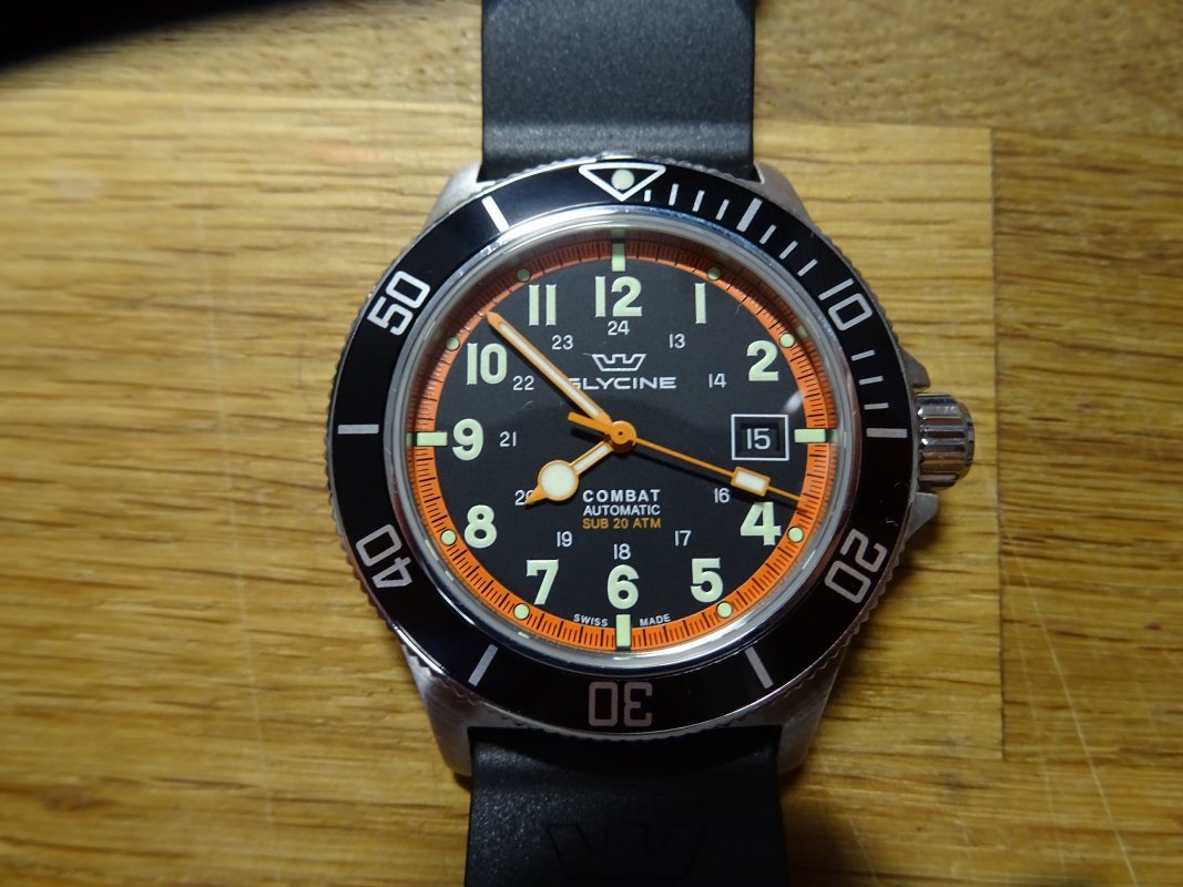 Glycine Combat Sub GL0088 WatchCharts Marketplace