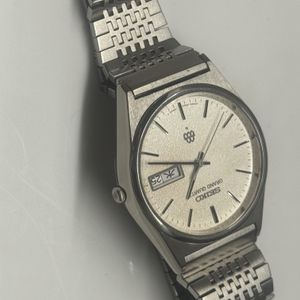 碁石白黒 1978 Seiko Grand Quartz 9943-800A – TokeiMedic