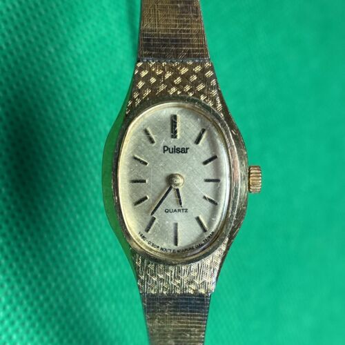 Pulsar quartz hotsell ladies watch