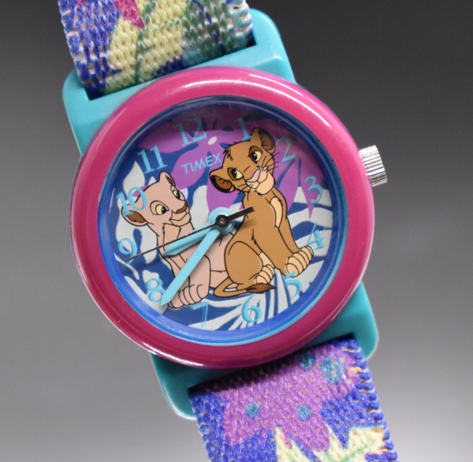 Vizion Analog Multi-Colour Dial (Simba-The Lion King) Cartoon Character  Watch for Kids-V-8826-4-1 : Amazon.in: Fashion