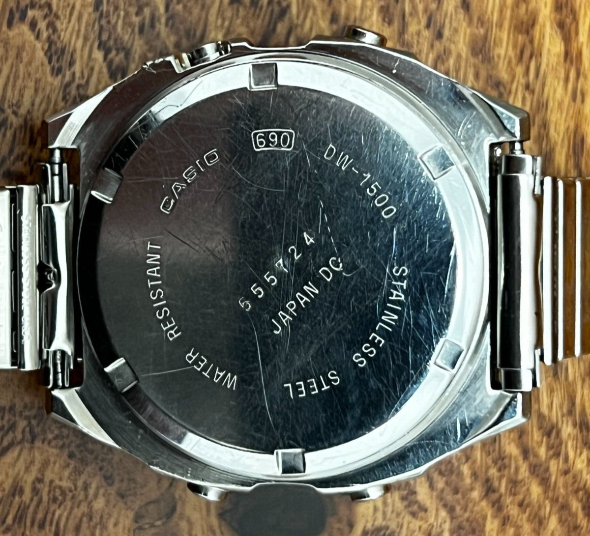 Casio dw1500 clearance