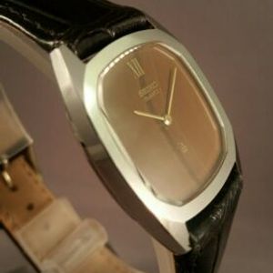 Rare Seiko Quartz 6020-5260 8 Jewel Mens Watch | WatchCharts