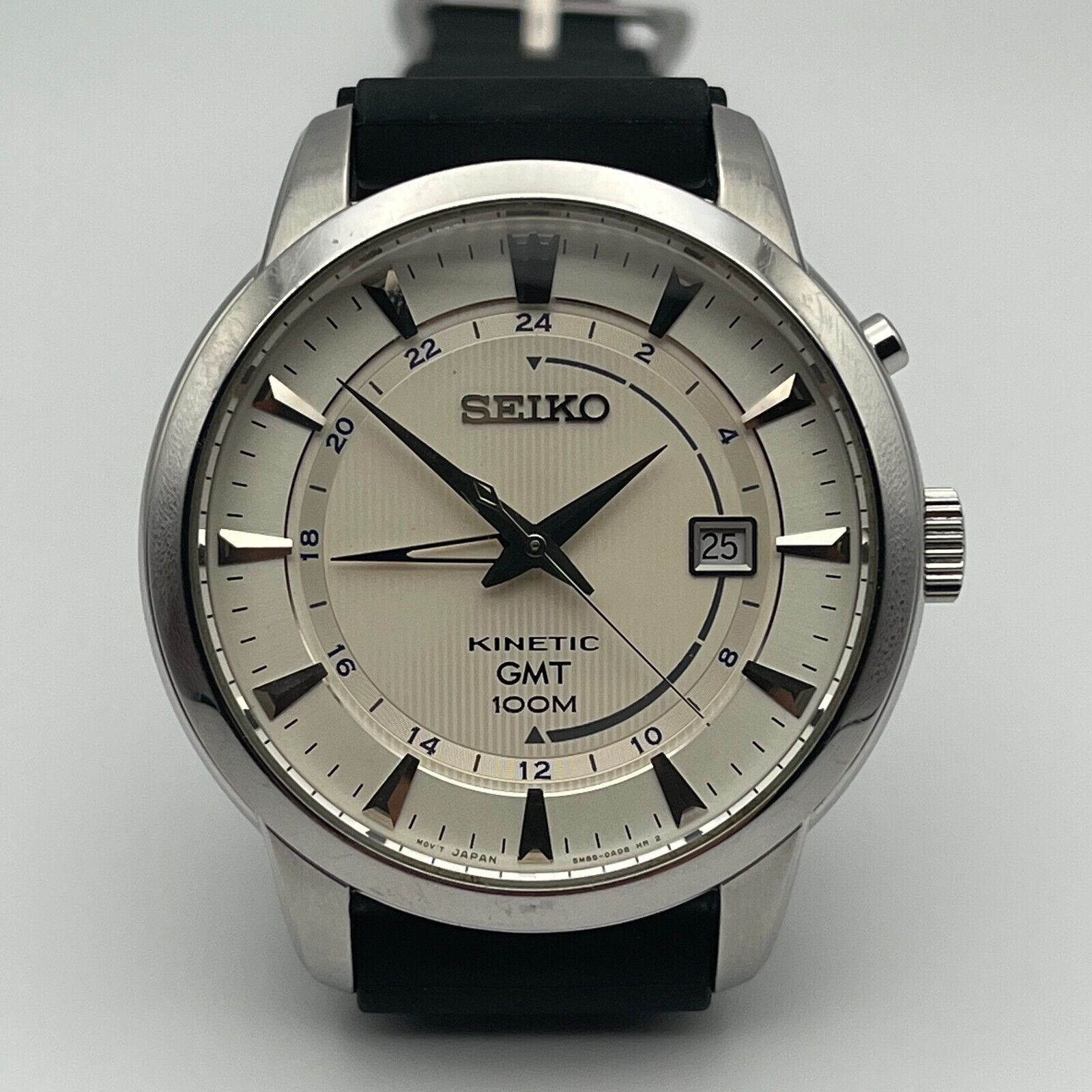 Seiko Kinetic GMT 5M85-0AC0 - Runs - Needs a New Capacitor AS IS - Please  Read! | WatchCharts