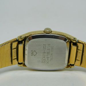 Seiko 2C21-5009 Gold Tone Quartz Analog Ladies Watch | WatchCharts