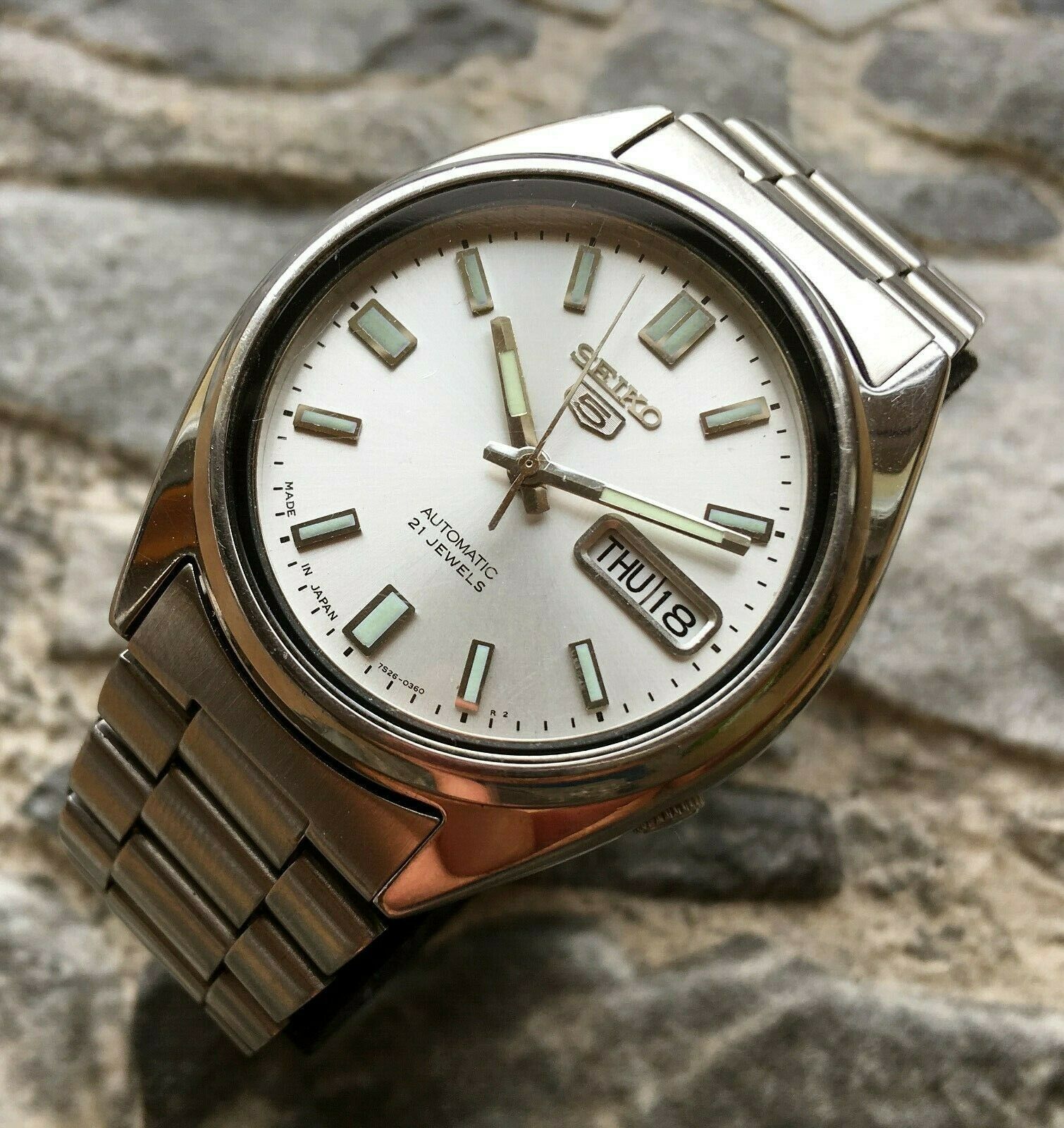 Vintage SEIKO 5 Automatic Japan 70s old wrist watch 21 Jewels