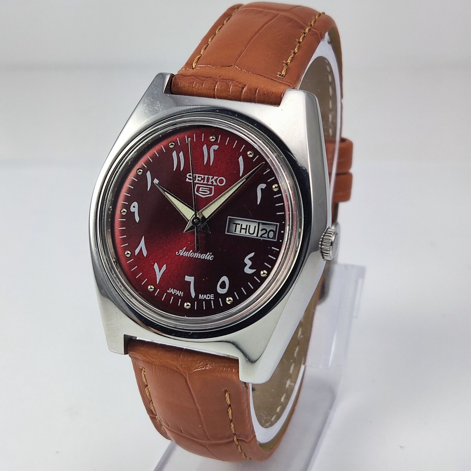 Vintage Seiko 5 Arabic Automatic Maroon Red Dial Day Date Men s