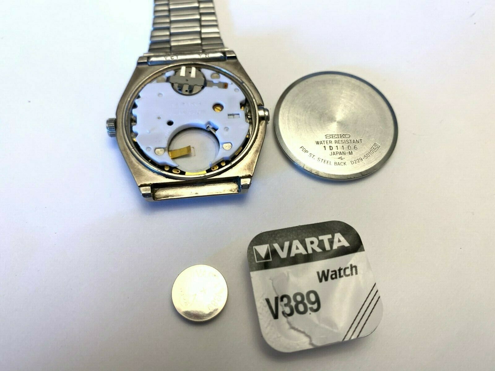 Vintage 1981 Seiko D229-5010 LCD Digital Watch - Case