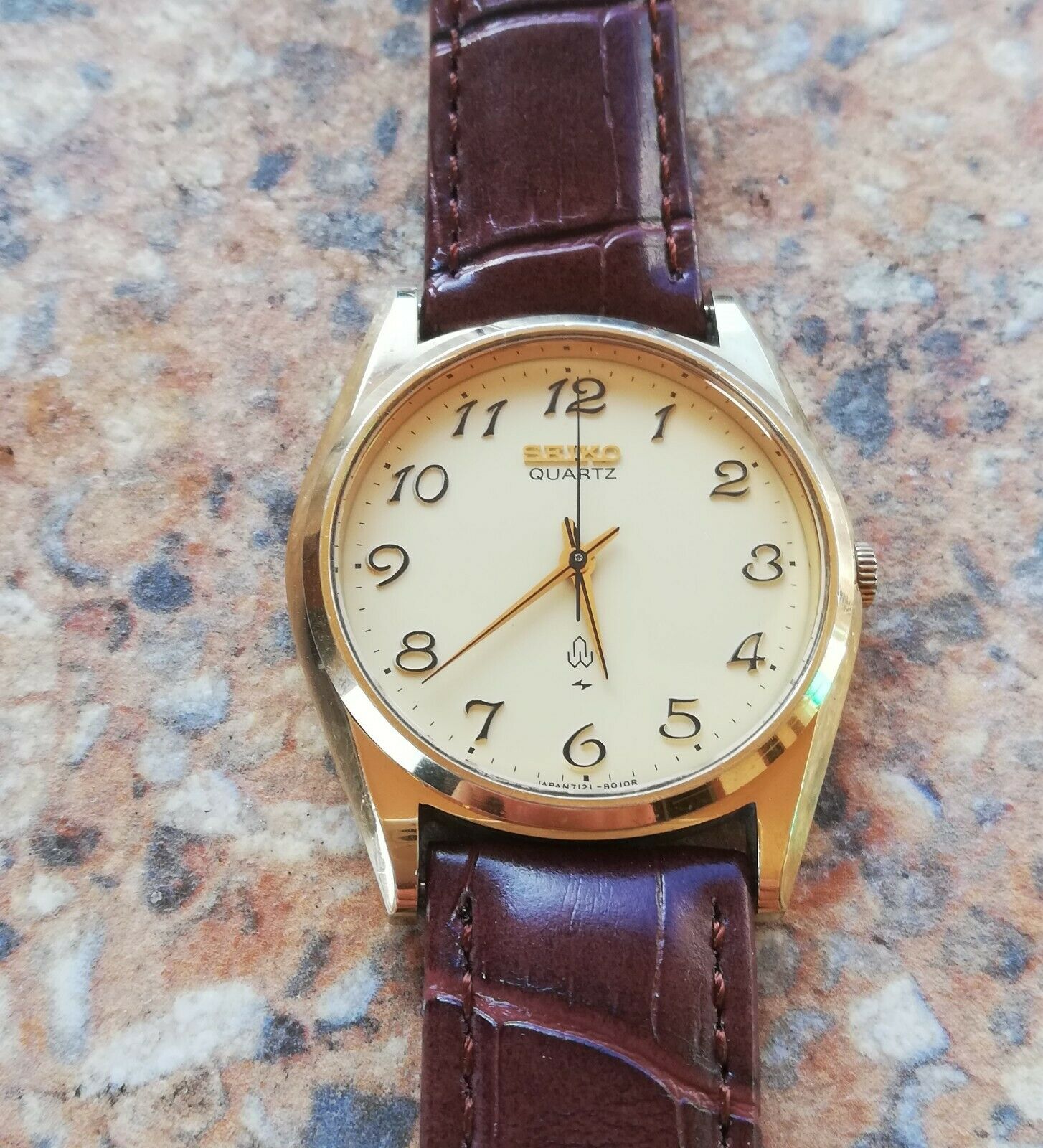 Men's Vintage Seiko Quartz SGP JDM 7121 8000 December 1978